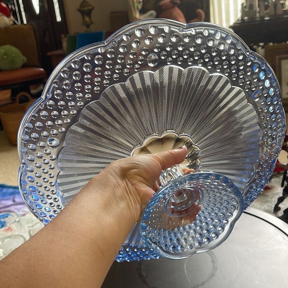Elegant large Gorham Blue hobnail Glass Cake Stand 13” with original sticker - Picture 5 of 5